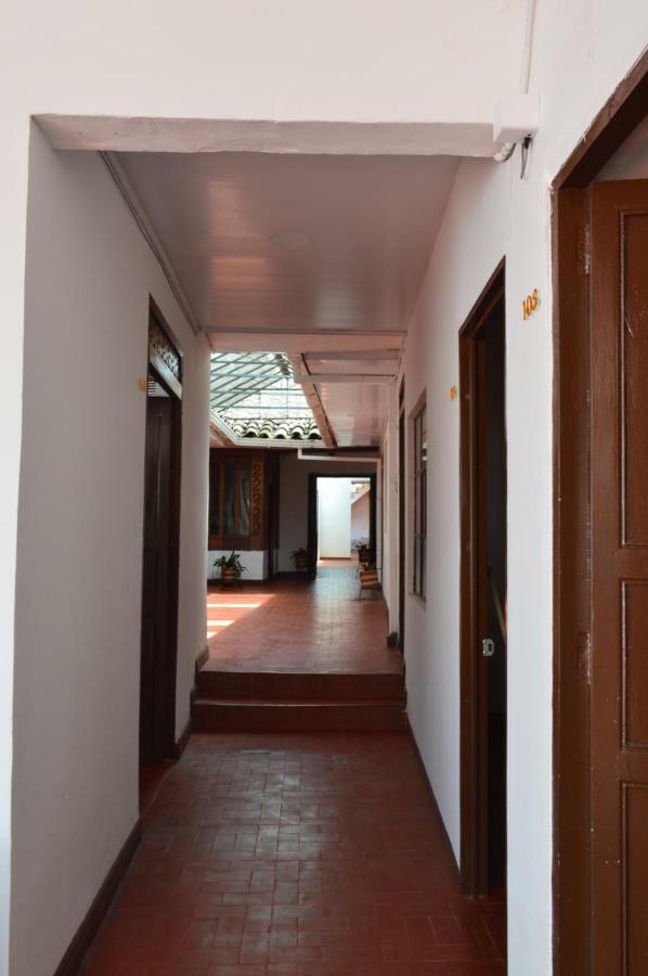 Hostel El Jardin ポパヤン エクステリア 写真